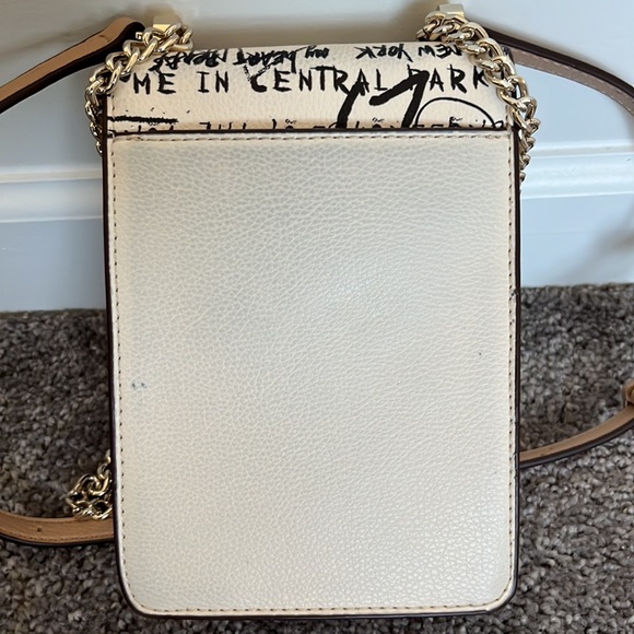 DKNY
Elissa North South Crossbody-White Graffiti - Picture 5 of 5